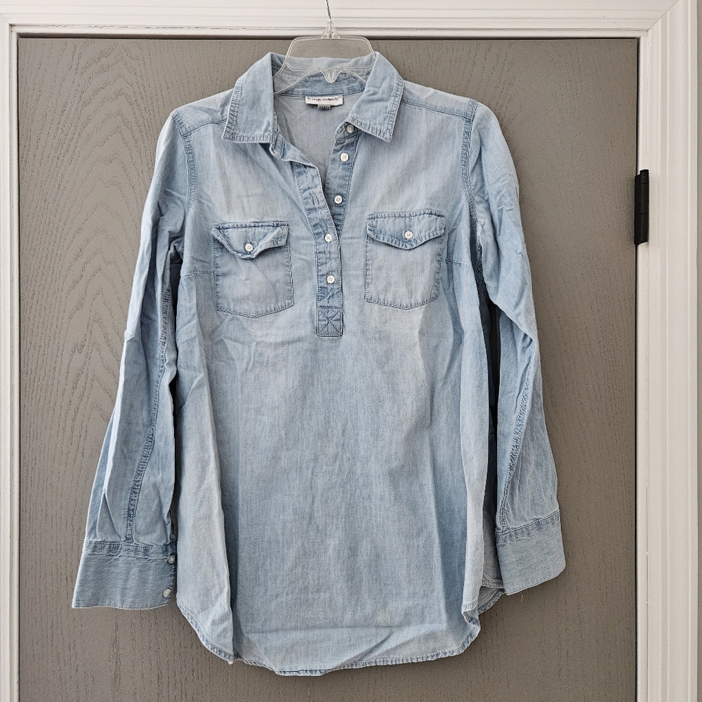 Liz Lange Light Blue Denim Maternity Top